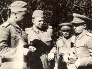 Aspecte din timpul participării la aplicaţia tactică din toamna anului 1950. Oltenia. (1950)