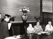 Dej, Petru Groza, Chişinevselu Iosif, ş.a., primind la Consiliul de Miniştri vizita delegaţiei decolhozniei, muncitori de la S.M.T.şi sovhozuri, tehnicieni şi specialişti din U.R.S.S. (10.09.1951).