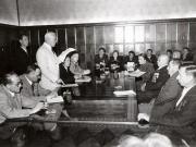 Întâlnirea lui Gheorghe Gheorghiu –Dej cu membrii delegaţiei sovietice de colhozuri şi tehnicieni din sovhozuri şi S.M.T. –uri, care au vizitat ţara noastră. Au fost de faţă: Petru Groza, Chişinevselu Iosif, Vasile Vaida, ş.a. (10.09.1951).
