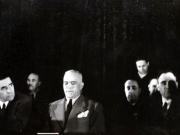 Gheorghe Gheorghiu –Dej, Petru Groza, Gh. Tătărăscu, M. Ralea la marele miting al oamenilor muncii din sala „Aro”, cu prilejul sărbătoririi unui an de la instalarea primului guvern democrat din istoria României. (06.03.1946).