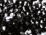 Miting în Gara Băneasa cu prilejul întoarcerii în ţară a delegaţiei române care a participat la Conferinţa Păcii de la Paris. Din delegaţie au făcut parte: Dej, Şt. Voitec, I.G. Maurer, Gh. Tătărăscu, ş.a. (21.09.1946).