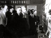 În prezenţa lui Dej s-a deschis la 25.09.1946 la sala „Dalles” expoziţia „Refacerea şi dezvoltarea căilor ferate”. Sunt prezenţi: S. Zeiger, ş.a. (25.09.1946).