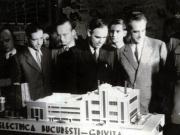 În prezenţa lui Dej s-a deschis ls 25.09.1946 la sala „Dalles” expoziţia „Refacerea şi dezvoltarea căilor ferate”. Sunt prezenţi: S. Zeiger, ş.a. (25.09.1946).