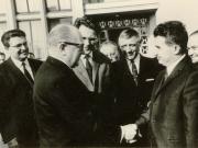 Aspecte de la plecarea din ţara noastră a delegaţiei Partidului Socialist Francez. (S.F.I.O.) condusă de Guy Mollet. (2 mai 1967)