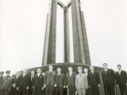 Ministrul de externe al Iranului, Ardeshir Zahedi, a depus o coroană la Monumentul Eroilor luptei pentru libertatea poporului şi a patriei, pentru socialism. (15 august 1967)