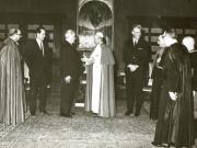 Miercuri, 24 ianuarie 1968, papa Paul al VI-lea a primit în audienţă neoficială pe Ion Gh. Maurer, Corneliu Mănescu şi Cornel Burtică. (24 ianuarie 1968)