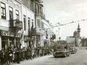 Sosirea în judeţul Constanţa a conducătorilor de partid şi de stat, cu prilejul vizitei de lucru. (12 aprilie 1968)