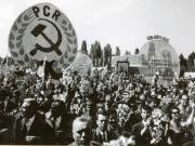 Aspecte din timpul demonstraţiei oamenilor muncii din Bucureşti, cu prilejul zilei de 1 mai. (1 mai 1968)