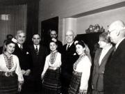Gh. Gh.-Dej, Petru Groza, Traian Săvulescu, S. I. Kavtaradze, Ana Pauker şi alte persoane la ceaiul de la ambasada Bulgariei, cu prilejul săptămânii prieteniei româno-bulgare. (7 martie 1950)