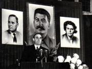 Gh. Gh.-Dej vorbind la marele miting de la Atelierele I.T.B. Floreasca, cu prilejul alegerilor din 3 decembrie 1950. (1 decembrie 1950)