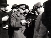 Gheorghe Gheorghiu Dej la tribună, la 6 martie 1945.(6 martie 1945)