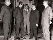 Nicolae Ceauşescu, secretar general al P.C.R, întreţinându-se cu delegaţia Partidului Comunist din Cehoslovacia, invitată să participe la lucrările celui de-al X-lea Congres al P.C.R.(11  august 1969).