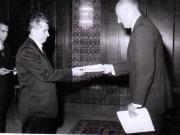 Prezentare la Nicolae Ceauşescu, preşedintele Consiliului de Stat al R.S.R, a scrisorilor de acreditare de către noul ambasador al S.U.A., Leonard Carpenter Meeker.(16  septembrie 1969).