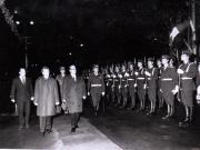 Nicolae Ceauşescu, preşedintele Consiliului de Stat al R.S.R, împreună cu Iosip Broz Tito, preşedintele Republicii Socialiste Federative Iugoslavia, trece în revistă garda de onoare. Porţile de Fier.  (20 septembrie 1969).