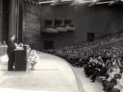 Nicolae Ceauşescu, secretar general al P.C.R., rostindu-şi cuvântarea cu prilejul sărbătoririi Zilei Armatei.(25 octombrie 1969).