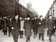 Vizita de lucru a lui Nicolae Ceauşescu, secretar general al P.C.R., preşedintele Consiliului de Stat al R.S.R la Uzina de utilaj chimic Ploieşti.       (12 ianuarie 1971).