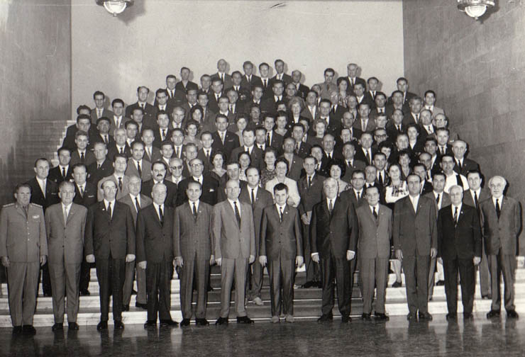 Congresul al IX –lea al P.C.R.- conducătorii de partid în mijlocul delegaţilor din Regiunea Cluj