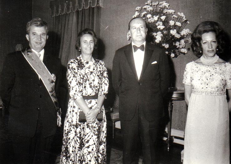 Aspecte din timpul vizitei oficiale de prietenie a preşedintelui Consiliului de Stat al României, Nicolae Ceauşescu în Columbia.     (septembrie 1973).