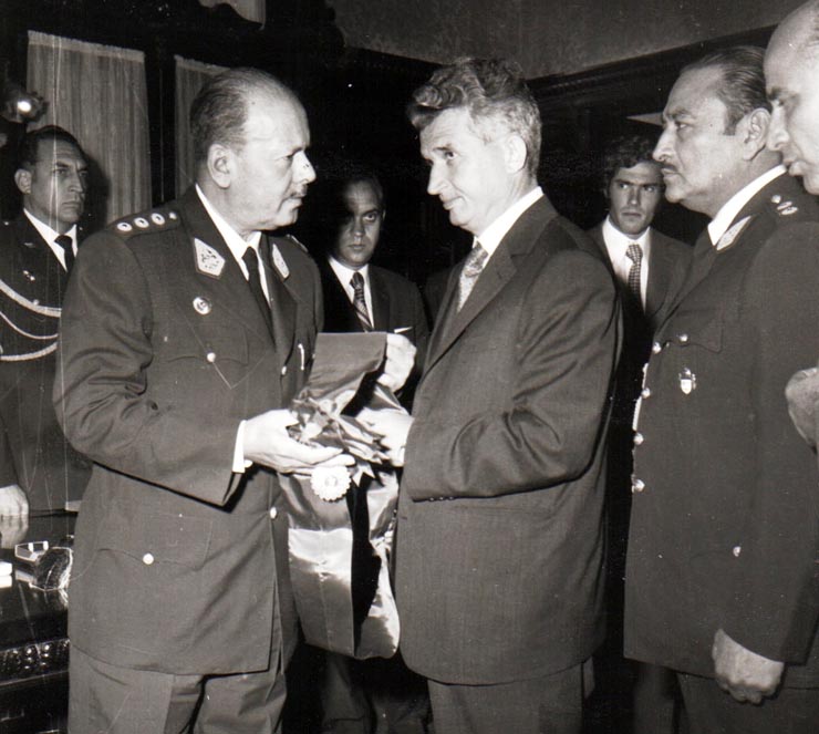 Vizita preşedintelui Consiliului de Stat al R.S.R. în Republica Peru. Acordarea unor înalte distincţii.(septembrie 1973).