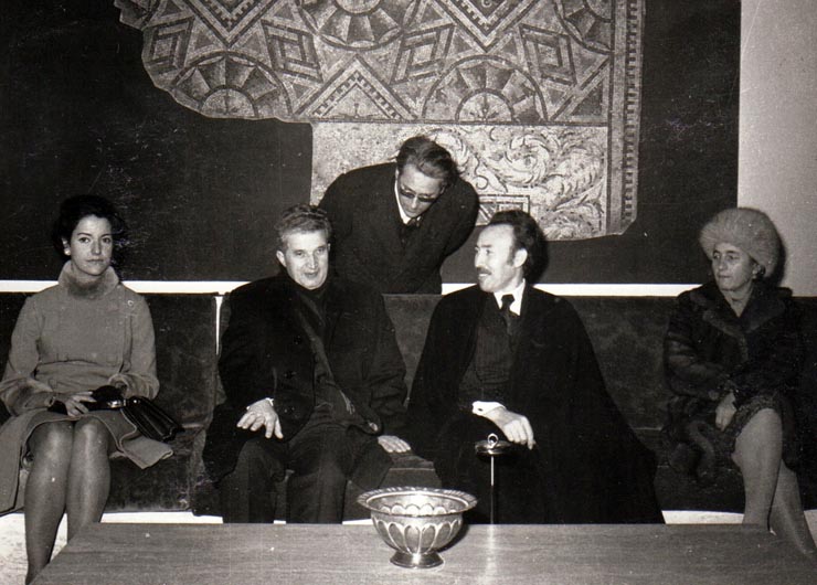 Aspecte din timpul vizitei oficiale de prietenie a preşedintelui Consiliului de Stat al României, Nicolae Ceauşescu şi a Elenei Ceauşescu în Algeria.(2 decembrie 1973).