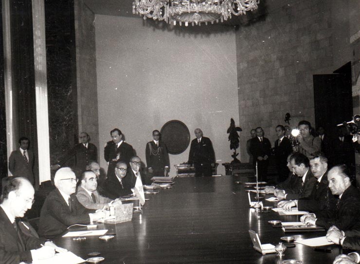 Aspecte din timpul vizitei oficiale de prietenie a preşedintelui Consiliului de Stat al R.S.R., Nicolae Ceauşescu, în Liban.    (14-16.II.1974).