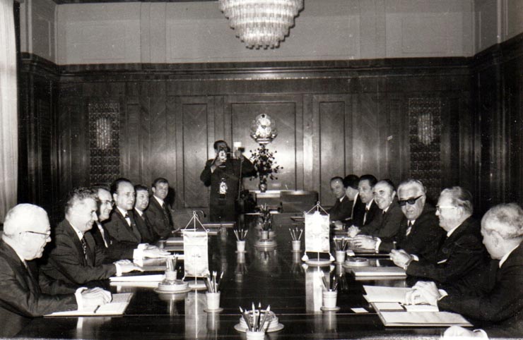 Aspecte din timpul vizitei oficiale de prietenie a preşedintelui R.P.F. Iugoslavia, Tito şi a soţiei sale, Iovanca Broz, în R.S.România.      (8-10 iulie 1974).