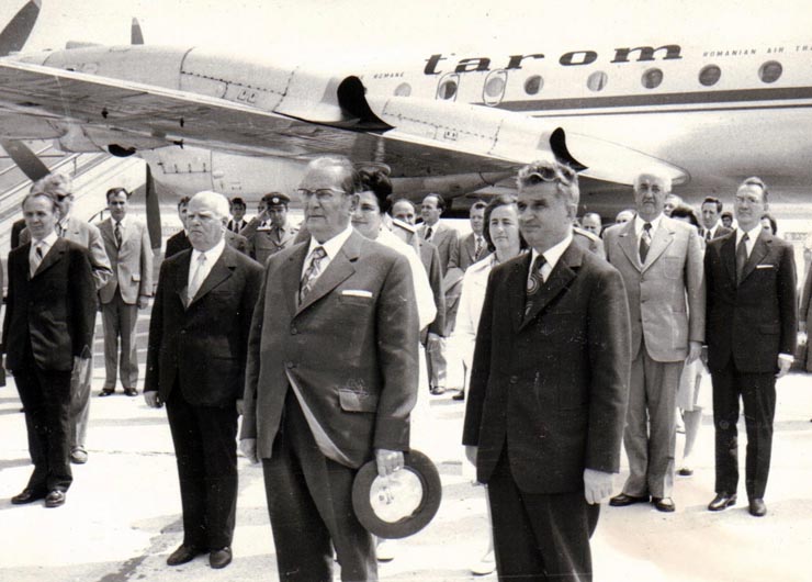Aspecte din timpul vizitei oficiale de prietenie a preşedintelui R.P.F. Iugoslavia, Tito şi a soţiei sale, Iovanca Broz, în R.S.România.      (8-10 iulie 1974).