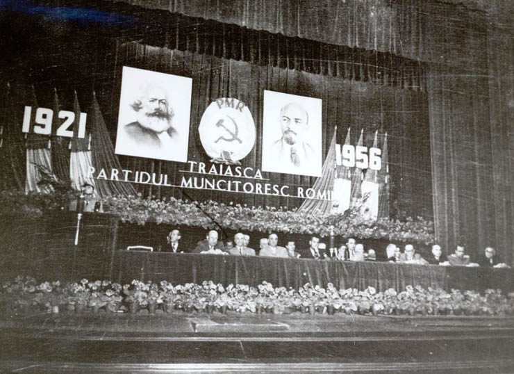Prezidiul adunării festive cu prilejul aniversării a 35 de ani de la întemeierea Partidului Comunist Român. 8 mai 1956. (8 mai 1956)
