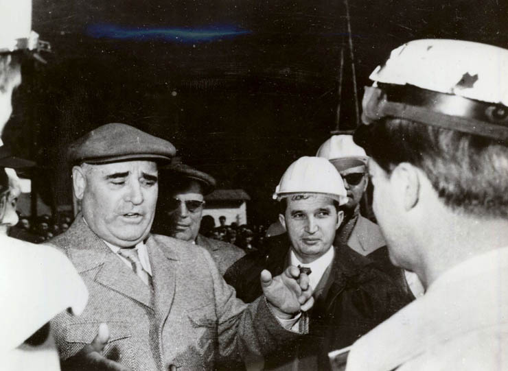 Octombrie 1963. Vizitarea hidrocentralei „16 Februarie” de pe Argeş. (oct.1963)