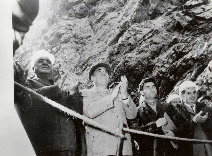 Aspect din timpul vizitei la hidrocentrala „16 Februarie” de pe Argeş – octombrie 1963. (oct.1963)