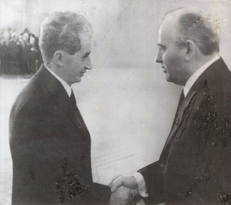 Întâlnirea la Moscova dintre Nicolae Ceauşescu – secretar general al P.C.R. şi Mihail Sergheevici Gorbaciov – secretar general al C.C. al P.C.U.S. (1985)