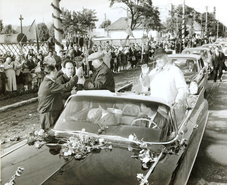 Aspecte din timpul vizitei conducătorilor de partid şi de stat în regiunea Braşov, oraşul Mediaş. (15-18 iunie 1967)