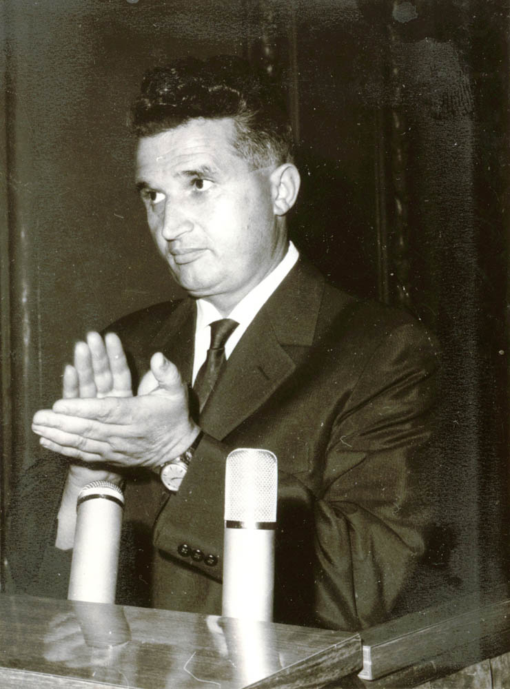 Nicolae Ceauşescu la Consfătuirea pe ţară a lucrătorilor din industria chimică, ţinută la Ateneul Român. (3-5 iulie 1967)