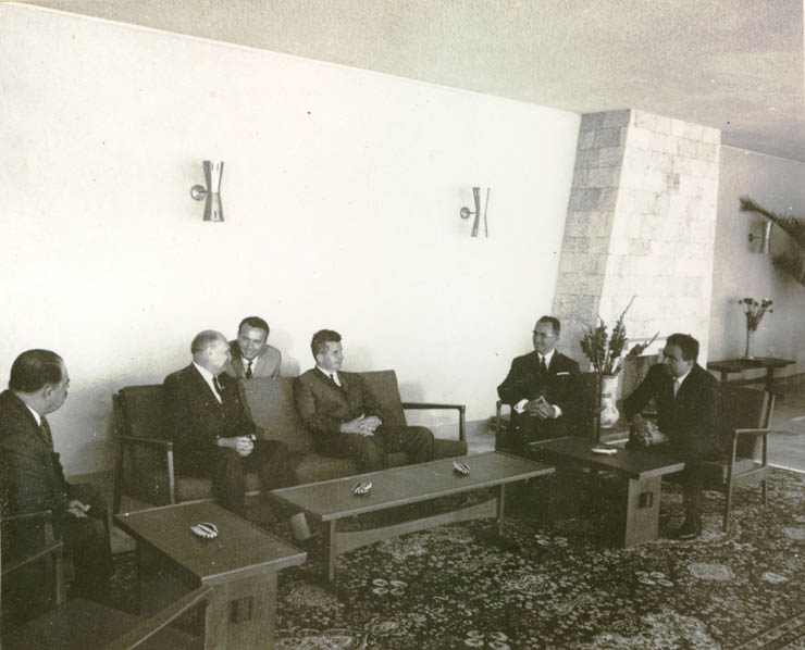Nicolae Ceauşescu a primit delegaţia P.C. din Venezuela, condusă de Jesus Faria, secretar general al Comitetului Central. (19 august 1967)