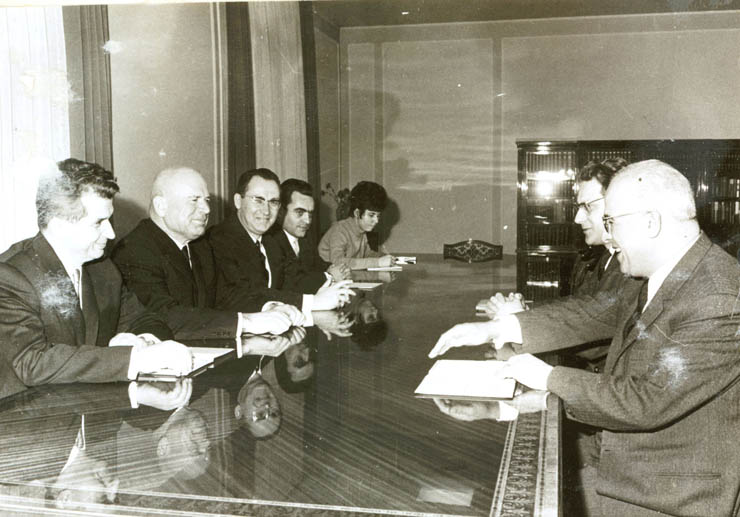 Ali Yata, secretar general al Partidului Comunist Marocan poartă convorbiri cu Nicolae Ceauşescu. (7 februarie 1968)
