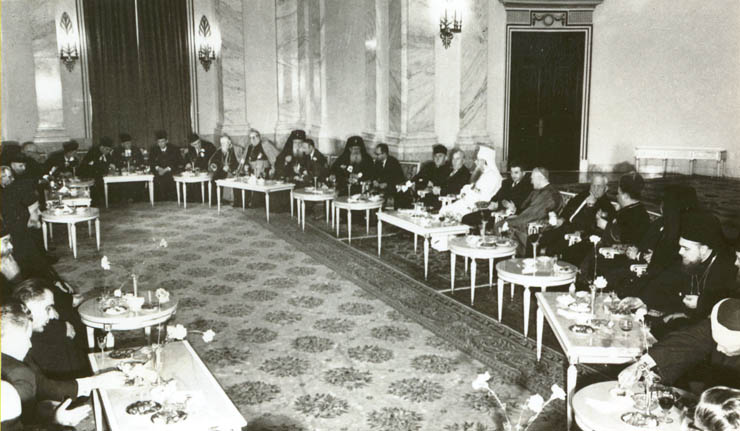 Întâlnirea lui Nicolae Ceauşescu, prim secretar al C.C. al P.C.R., preşedinte al Consiliului de Stat cu reprezentanţii cultelor din România. (martie 1968)