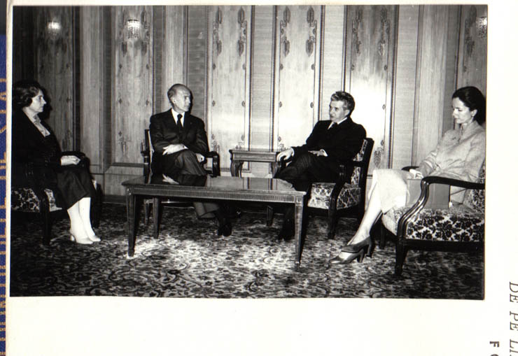 La invitaţia preşedintelui Nicolae Ceauşescu şi a Elenei Ceauşescu, preşedintele Republicii Franceze, Valery Giscard d’ Estaing, împreună cu doamna Anne-Aymone Giscard d’ Estaing, a făcut, în perioada 8-10.III.1979, o vizită oficială în ţara noastră. Moment din timpul vizitei protocolare. (8.III.).  (8-10.III.1979).
