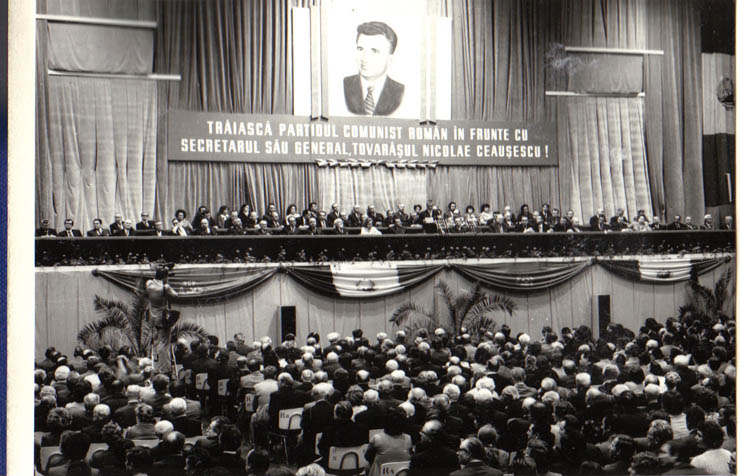 Aspect din timpul mari adunări populare din Capitală, consacrată sărbătoririi zilei de 1 Mai. (1.V.1979).