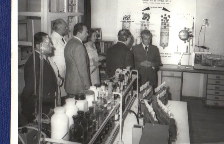 Conducători de partid şi de stat în vizită de lucru la Institutul central de biologie. (7.VI.1979).