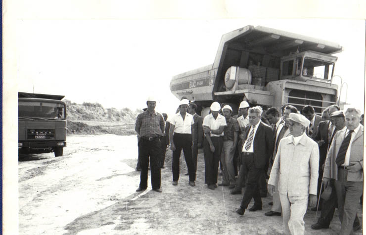 Conducători de partid şi de stat în vizită de lucru pe şantierul Canalului Dunăre-Marea Neagră.(6.VIII.1979).