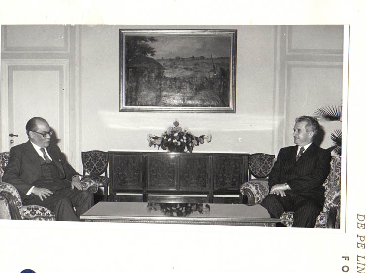 Preşedintele Nicolae Ceauşescu  a primit pe ministrul afacerilor externe al Republicii Italiene, Franco Maria Malfatti, care întreprinde o vizită oficială în ţara noastră.  La primire a participat Ştefan Andrei, ministrul afacerilor externe. (9.XI.1979).