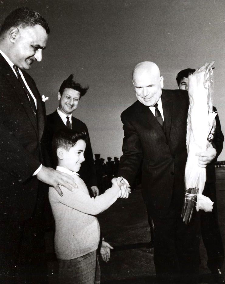 Aspect din timpul vizitei oficiale întreprinse de Chivu Stoica în Republica Arabă Unită. (20-25 XI 1966)