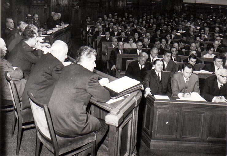 Nicolae Ceauşescu în timpul lucrărilor Sesiunii a IV-a a celei de-a şasea legislaturi a Marii Adunări Naţionale.(25 martie 1970).