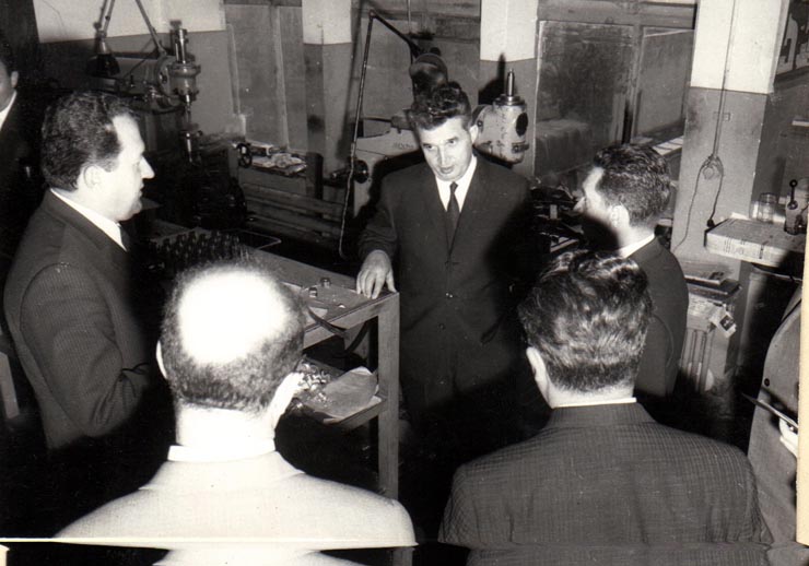 Nicolae Ceauşescu, secretar general al P.C.R, în timpul vizitei de lucru în judeţele Brăila şi Galaţi.  (22 mai 1970).