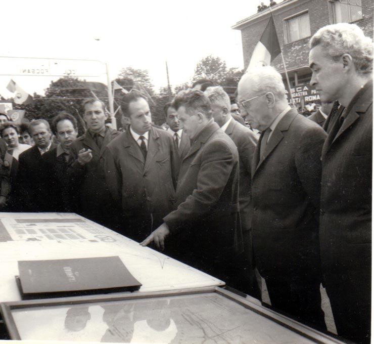 Vizita de lucru a lui Nicolae Ceauşescu în judeţul Vrancea.     (26  mai 1970).